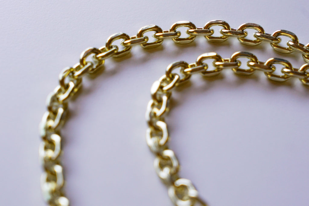 GiltGrip: The Golden Link to Connectivity